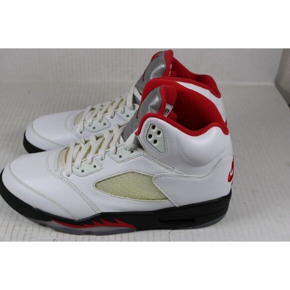 Jordan 5 Retro \